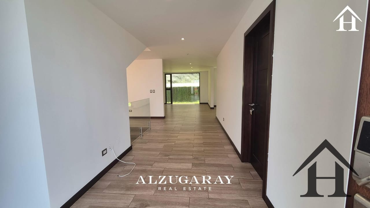 Casa a 10min de zona 10 Antaria Buena Vista — Casa en Venta en Santa Catarina Pinula, Guatemala, Ciudad — foto 6 de 15
