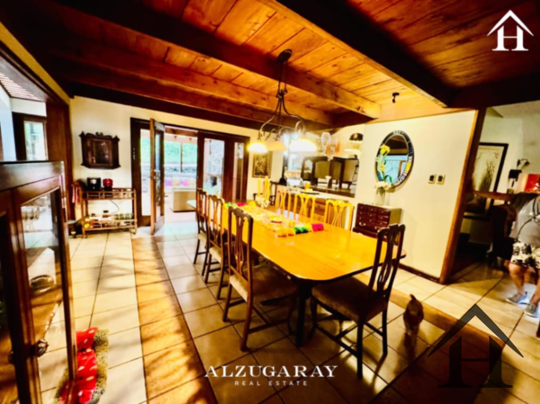 Casa con Pérgola y Jardín Residenciales La Cruz — Casa en Venta en Santa Catarina Pinula, Guatemala, Ciudad — foto 3 de 10