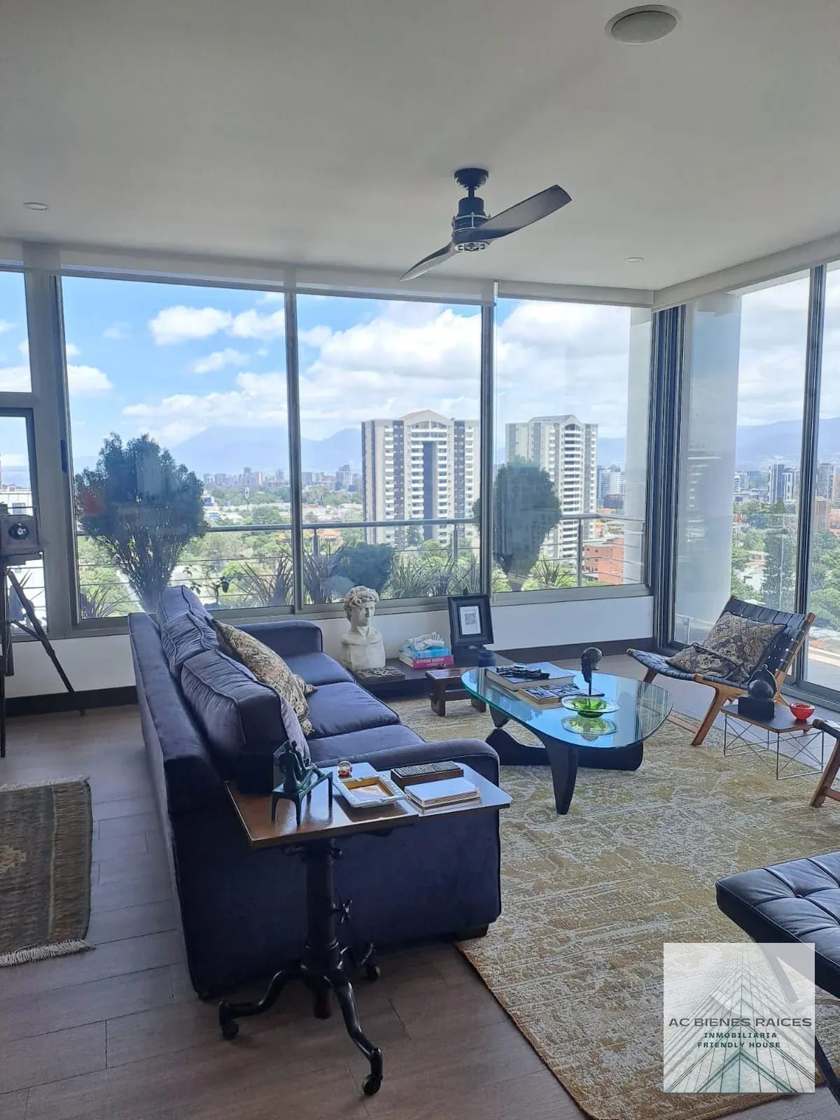 Torre Caprese zona 15 VH 2 apto en venta /renta semi amueblado — Apartamento en Venta en Zona 15, Guatemala, Ciudad — foto 2 de 17