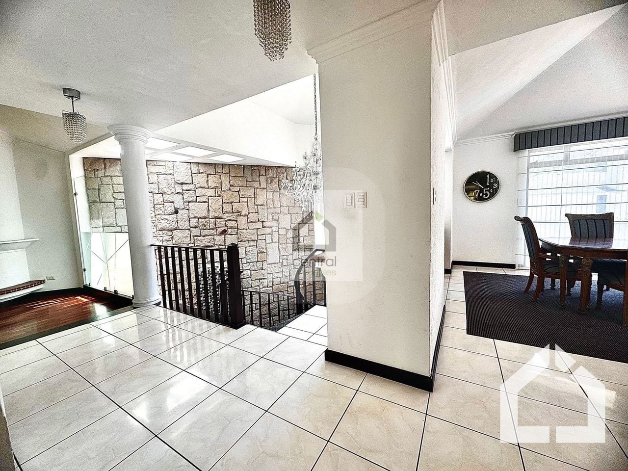 Casa en venta Colonia Sta, Rosalía, Condominio La Laguna — Casa en Venta en Santa Catarina Pinula, Guatemala, Ciudad — foto 4 de 17