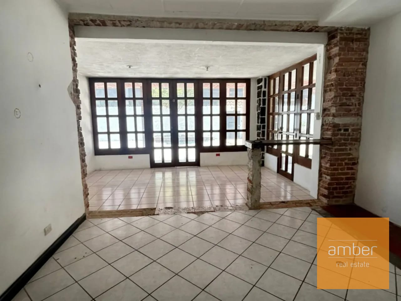 Casa en zona 10 — Casa en Alquiler en Zona 10, Guatemala, Ciudad — foto 5 de 9