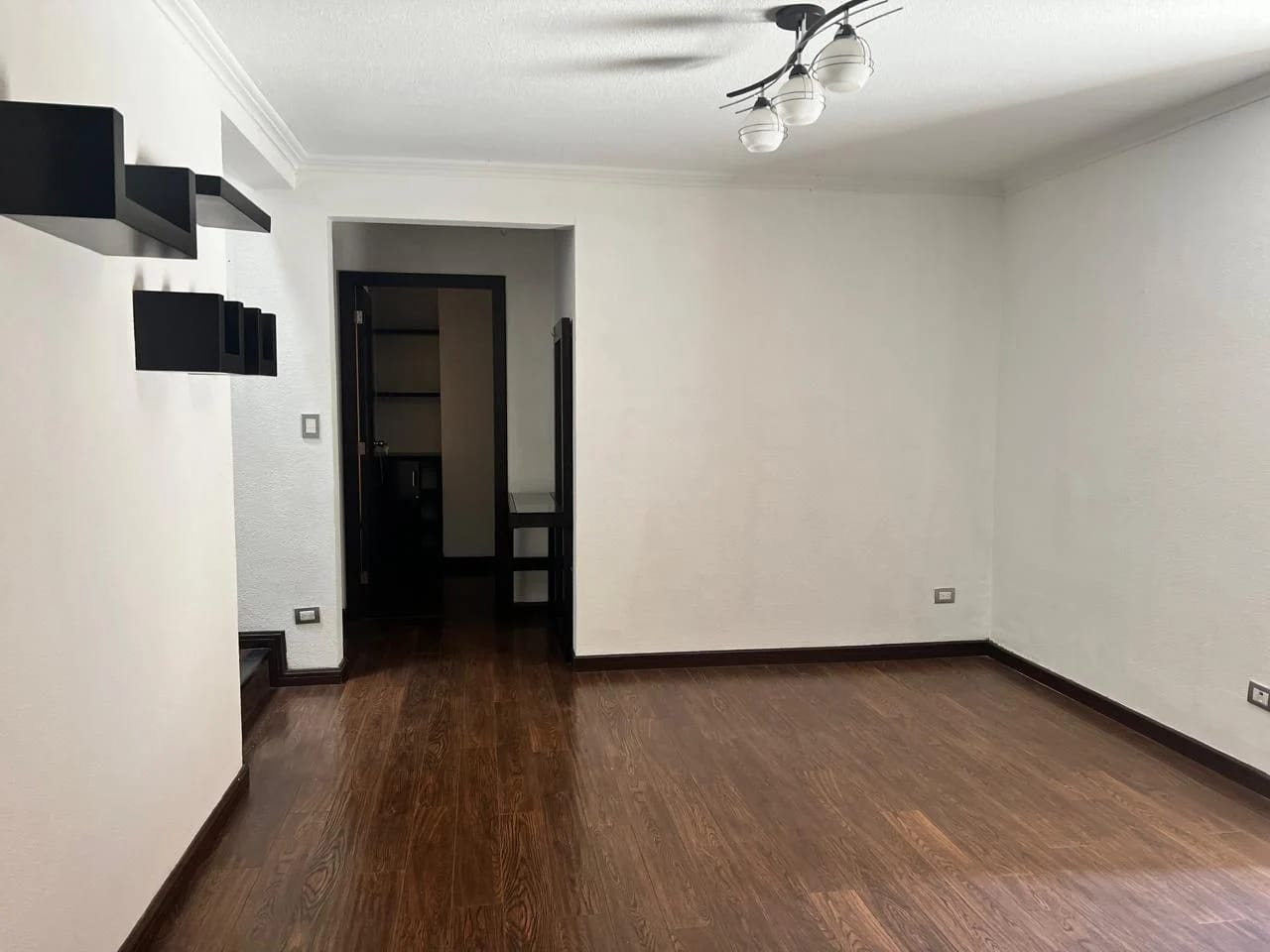 Townhouse en venta, Edificio Dalí, zona 14 — Apartamento en Venta en Dalí, Zona 14, Guatemala, Ciudad — foto 4 de 8
