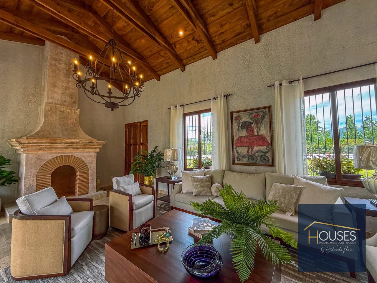 Vendo Casa de esquina en Paseo Antigua, Antigua Guatemala — Casa en Venta en Antigua, Sacatepéquez — foto 1 de 15