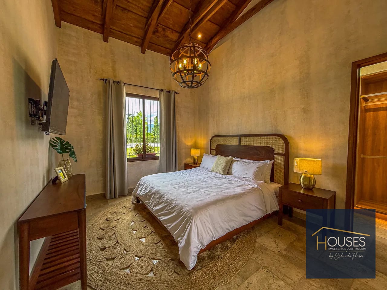 Vendo Casa de esquina en Paseo Antigua, Antigua Guatemala — Casa en Venta en Antigua, Sacatepéquez — foto 6 de 15
