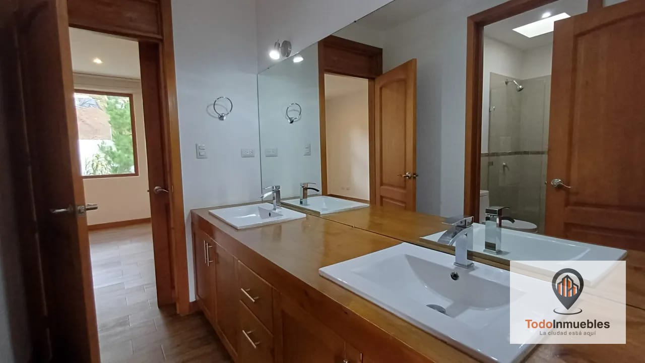 Casa en renta en km 12.5 CES — Casa en Alquiler en Alto Valle, Carretera a El Salvador, Guatemala, Ciudad — foto 13 de 17
