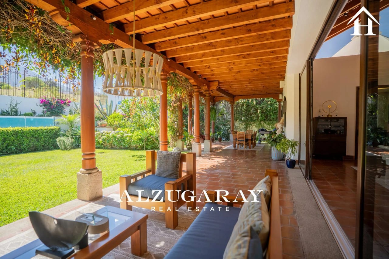 Casa Moderna y Amueblada 4 Hab./ San Pedro las Huertas — Casa en Venta en San Pedro Las Huertas, Antigua, Sacatepéquez — foto 3 de 9