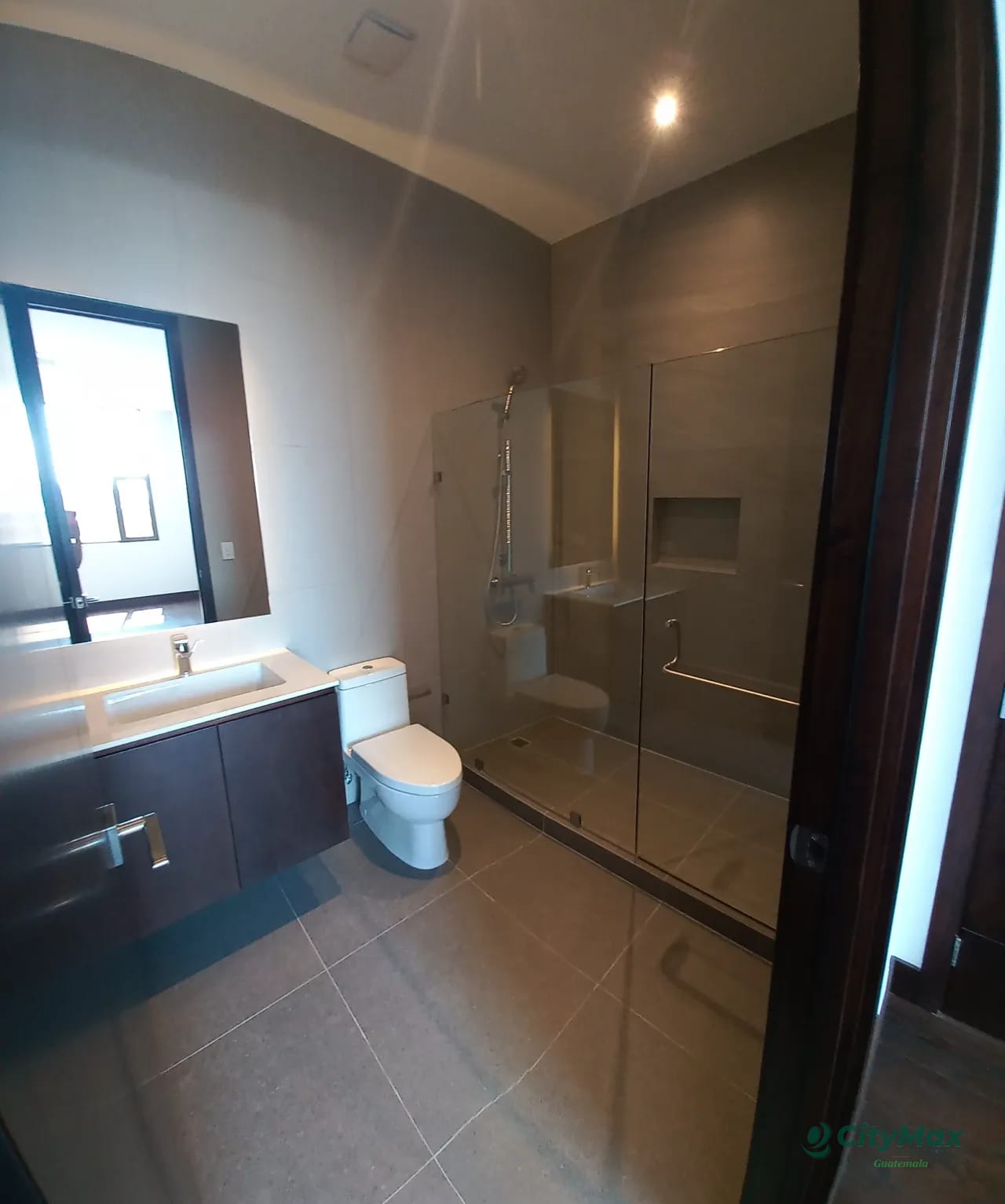 Apartamento en venta o Alquiler en zona 14 Guatemala — Apartamento en Venta en Echo, Zona 14, Guatemala, Ciudad — foto 10 de 10