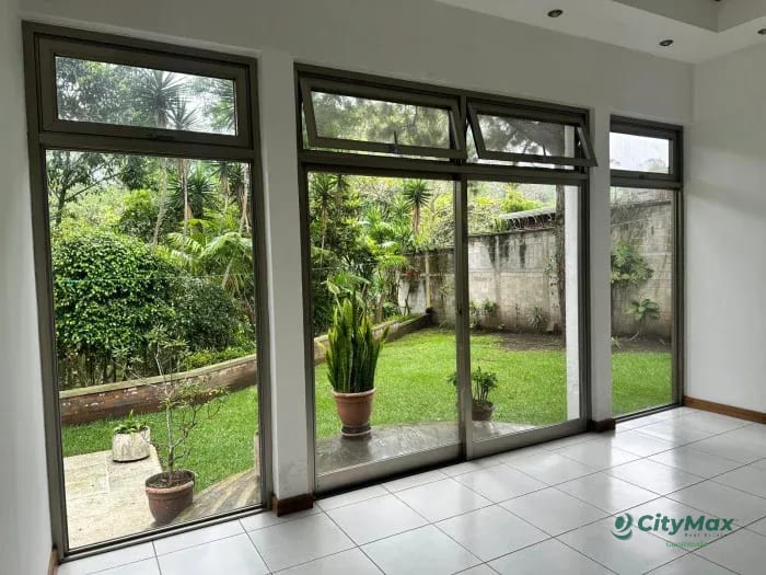 Casa en Venta en Zona 16 — Casa en Venta en Zona 16, Guatemala, Ciudad — foto 2 de 5