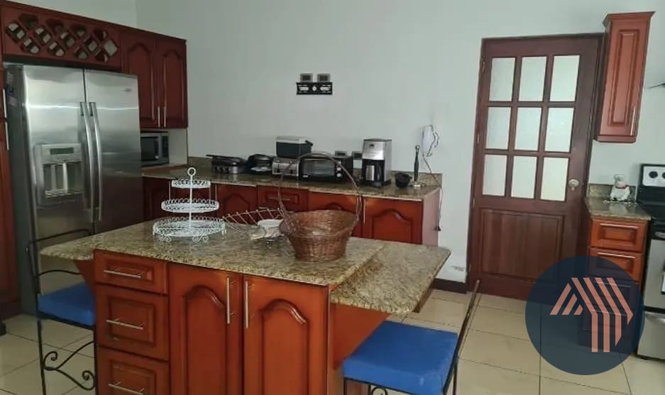 Venta de Amplia Propiedad - Montebello, KM 9.5 Carr. Salvador — Casa en Venta en Montebello I, Carretera a El Salvador, Guatemala, Ciudad — foto 11 de 17
