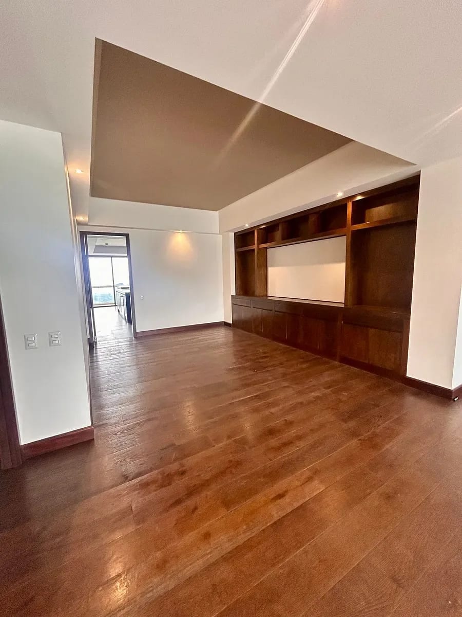 Apartamento en Alquiler en Tiffany 5ta (Vista a la Cañada) — Apartamento en Alquiler en Tiffany 5ta Avenida, Zona 14, Guatemala, Ciudad — foto 6 de 11