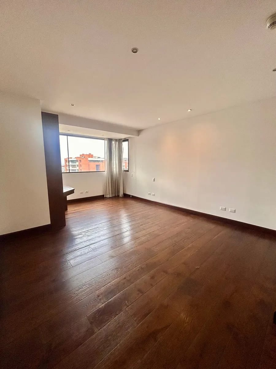 Apartamento en Alquiler en Tiffany 5ta (Vista a la Cañada) — Apartamento en Alquiler en Tiffany 5ta Avenida, Zona 14, Guatemala, Ciudad — foto 10 de 11