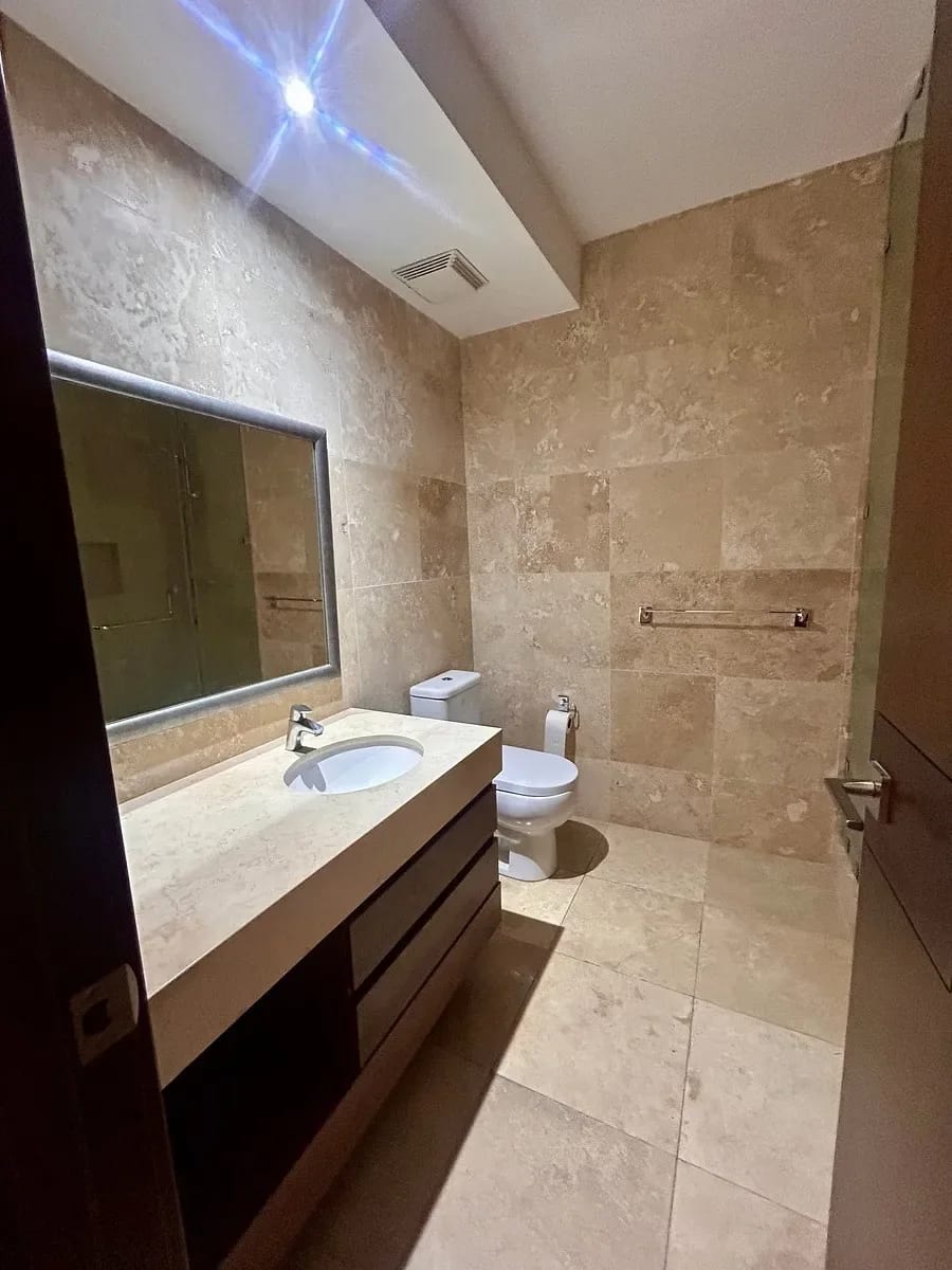 Apartamento en Alquiler en Tiffany 5ta (Vista a la Cañada) — Apartamento en Alquiler en Tiffany 5ta Avenida, Zona 14, Guatemala, Ciudad — foto 11 de 11