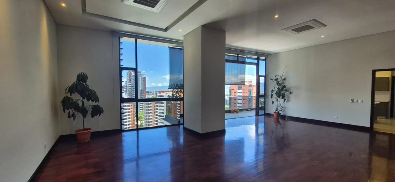 Espectacular Apartamento en Alquiler Santa Inés — Apartamento en Alquiler en Santa Inés, Zona 14, Guatemala, Ciudad — foto 3 de 17