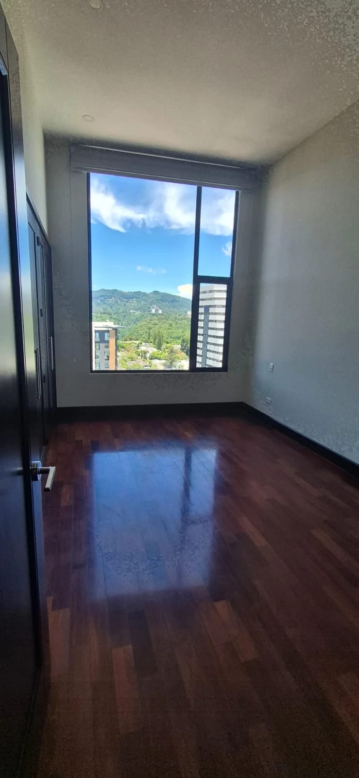 Espectacular Apartamento en Alquiler Santa Inés — Apartamento en Alquiler en Santa Inés, Zona 14, Guatemala, Ciudad — foto 13 de 17