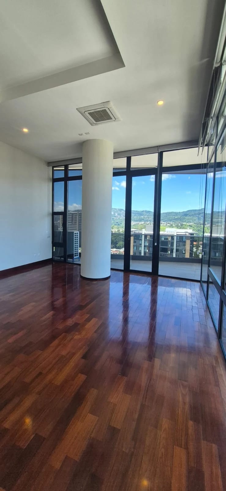 Espectacular Apartamento en Alquiler Santa Inés — Apartamento en Alquiler en Santa Inés, Zona 14, Guatemala, Ciudad — foto 14 de 17