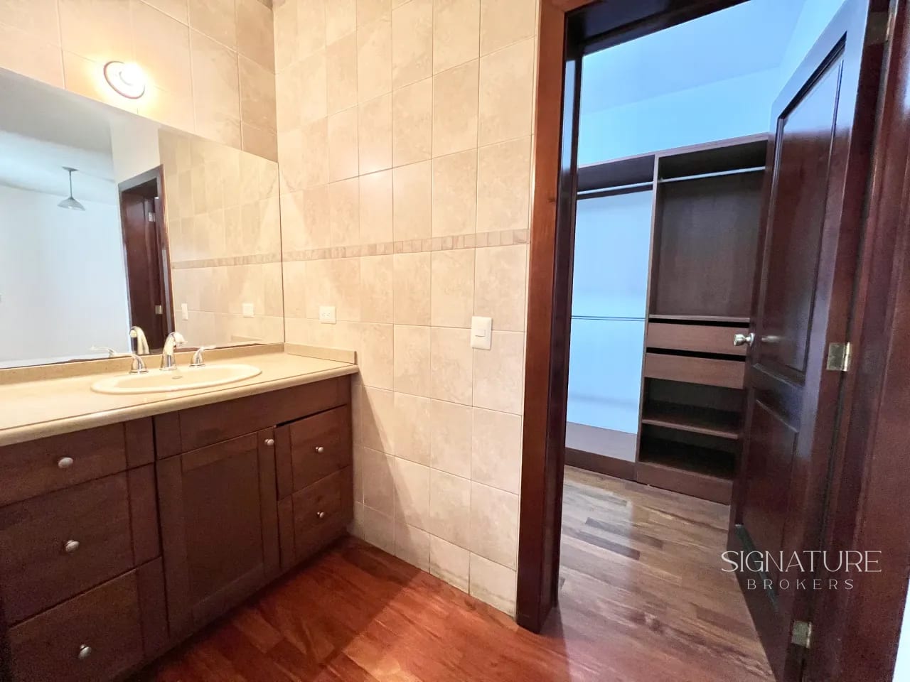 Casa en Venta - San Rafael Km. 8.5 CES — Casa en Venta en San Rafael, Carretera a El Salvador, Guatemala, Ciudad — foto 7 de 12
