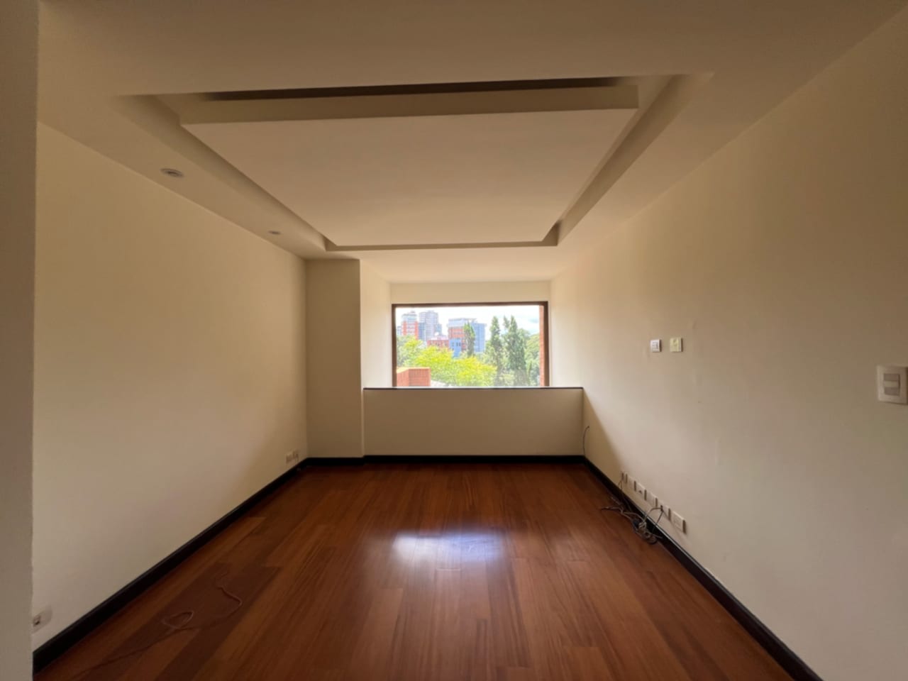 Casa Renta la Joya Zona 10 , 5 Dorm 600 MTS2 $4,350 — Casa en Alquiler en Zona 10, Guatemala, Ciudad — foto 13 de 17