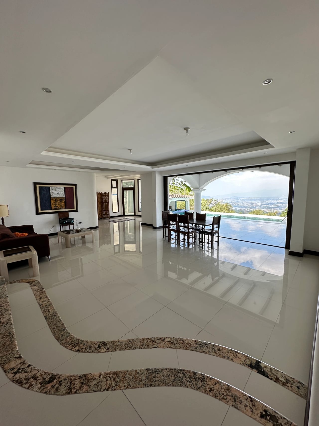 Casa de Lujo y Vistas Top en Venta en Montebello CAES — Casa en Venta en Carretera a El Salvador, Guatemala, Ciudad — foto 10 de 14