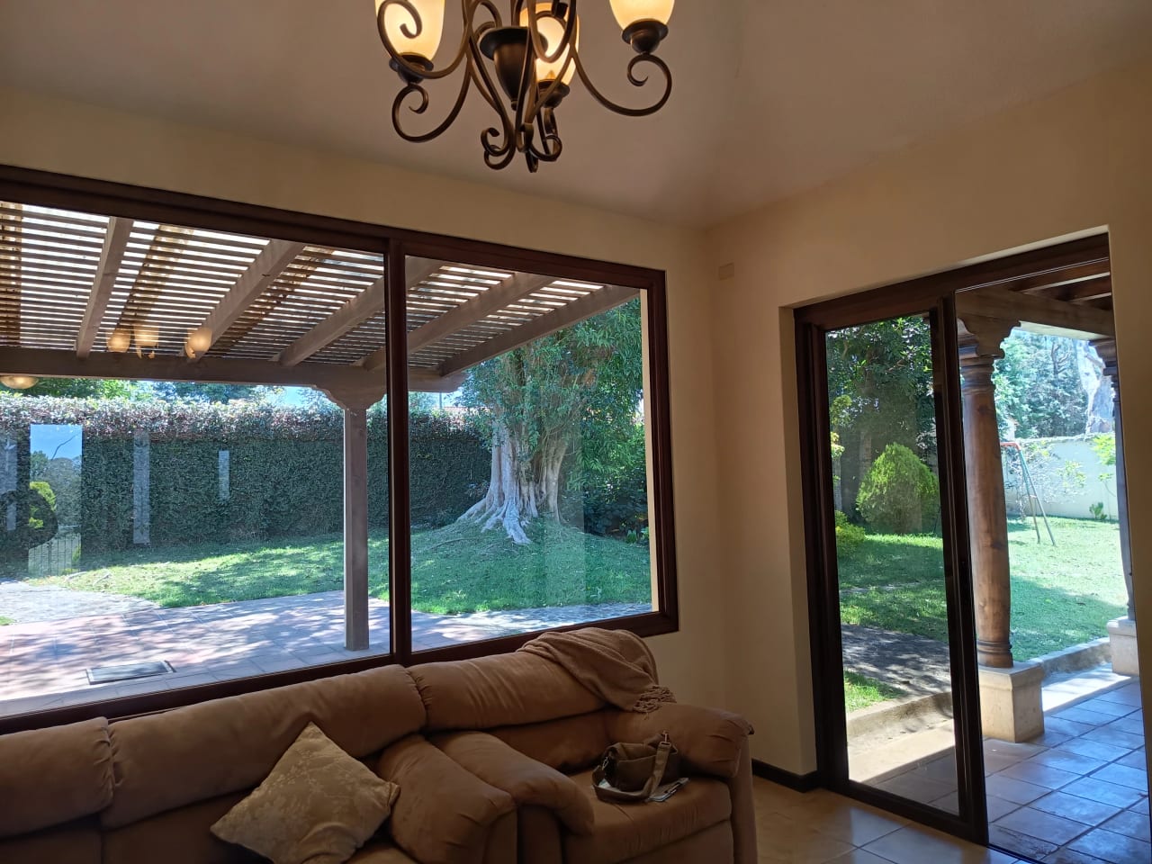 Casa Grande en Venta en Carretera al Salvador km. 25 — Casa en Venta en Carretera a El Salvador, Guatemala, Ciudad — foto 8 de 17