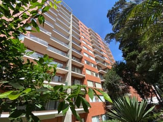 Apartamentos en renta Zona 10 — Apartamento en Alquiler en Zona 10, Guatemala, Ciudad — miniatura 2 de 12