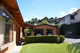 Venta de Hermosa Casa de 1 Nivel en Sta Rosalia CES KM 12.5 — Casa en Venta en Santa Rosalia La Laguna, Carretera a El Salvador, Guatemala, Ciudad — miniatura 1 de 16