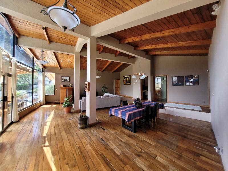 Atención inversionistas: Propiedad cerquísima a la ciudad y con un gran área verde — Casa en Venta en San Lucas Sacatepéquez, Sacatepéquez — foto 3 de 17