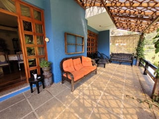 Atención inversionistas: Propiedad cerquísima a la ciudad y con un gran área verde — Casa en Venta en San Lucas Sacatepéquez, Sacatepéquez — miniatura 12 de 17