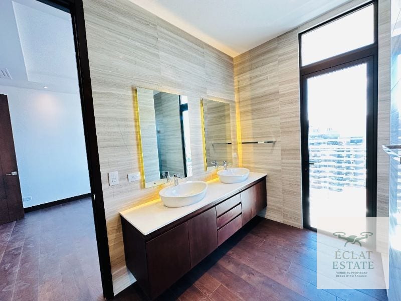 Apartamento Amueblado en ECHO Zona 14 | 3 Habitaciones + 3 Parqueos — Apartamento en Alquiler en Echo, Zona 14, Guatemala, Ciudad — foto 7 de 12