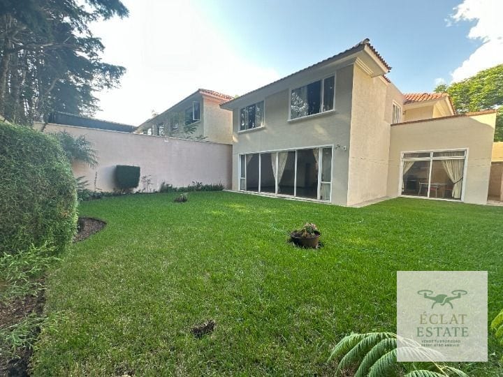 Casa con Amplio Jardín en Alquiler en Portal del Bosque 1, Carretera a El Salvador Km 22.5 — Casa en Alquiler en Portal del Bosque, Carretera a El Salvador, Guatemala, Ciudad — foto 1 de 13