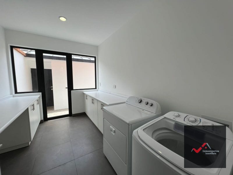Casa en Venta Zona 16 — Casa en Venta en San Isidro, Zona 16, Guatemala, Ciudad — foto 2 de 14