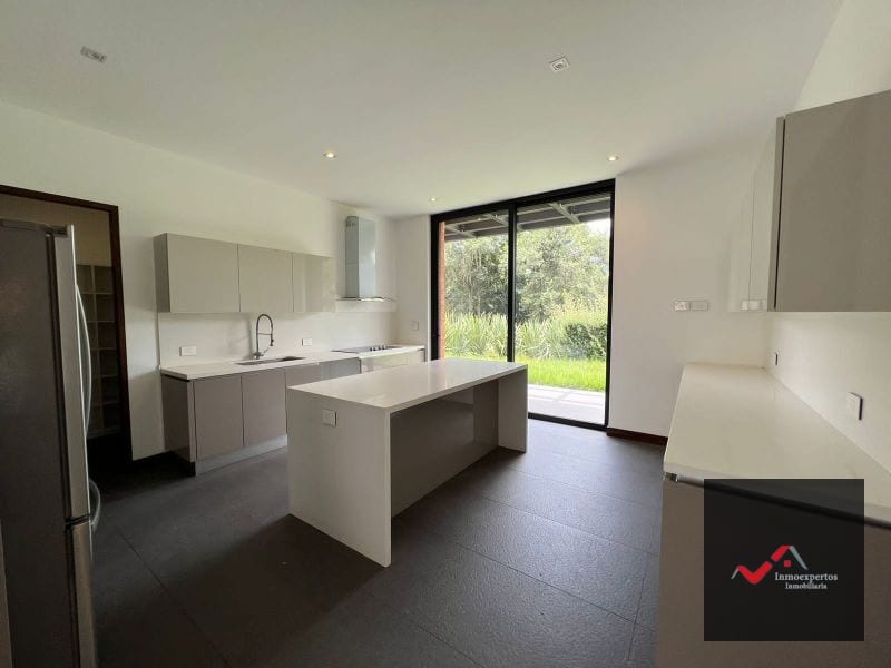 Casa en Venta Zona 16 — Casa en Venta en San Isidro, Zona 16, Guatemala, Ciudad — foto 12 de 14