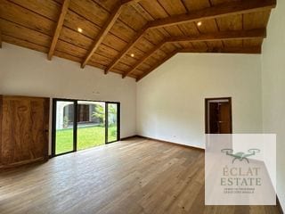 Casa en Venta en Los Franciscanos, Antigua Guatemala: Lujo y Confort — Casa en Venta en Ciudad Vieja, Sacatepéquez — miniatura 11 de 17