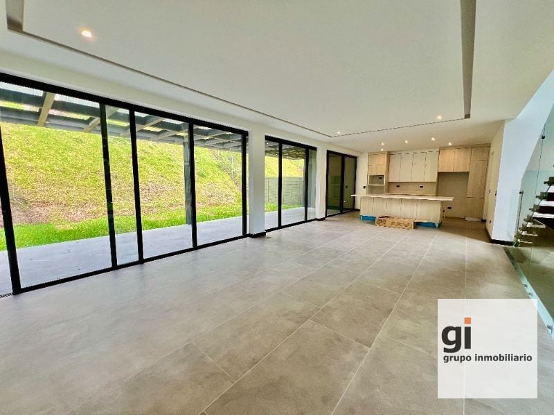 Hermosa Casa en Venta en San Miguel Buenavista — Casa en Venta en Santa Catarina Pinula, Guatemala, Ciudad — foto 15 de 17