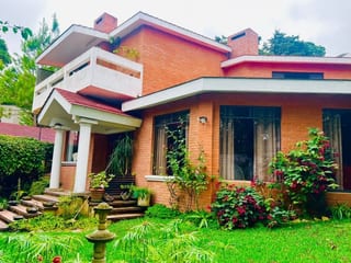 Casa en venta Montebello 2 CAES — Casa en Venta en Carretera a El Salvador, Guatemala, Ciudad — miniatura 1 de 17