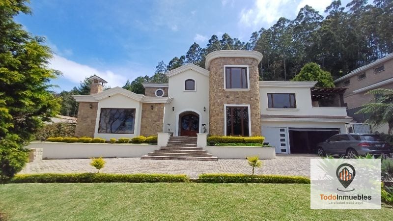 Casa en Venta el Las Alturas km 18.5 CES — Casa en Venta en Las Alturas, Carretera a El Salvador, Guatemala, Ciudad — foto 1 de 16