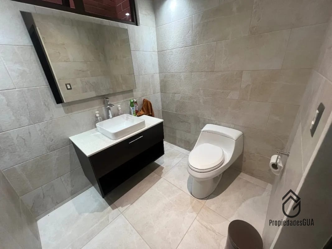 Casa con vista espectacular dentro de condominio en venta — Casa en Venta en Santa Catarina Pinula, Guatemala, Ciudad — foto 14 de 17