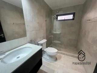 Casa con vista espectacular dentro de condominio en venta — Casa en Venta en Santa Catarina Pinula, Guatemala, Ciudad — miniatura 6 de 17