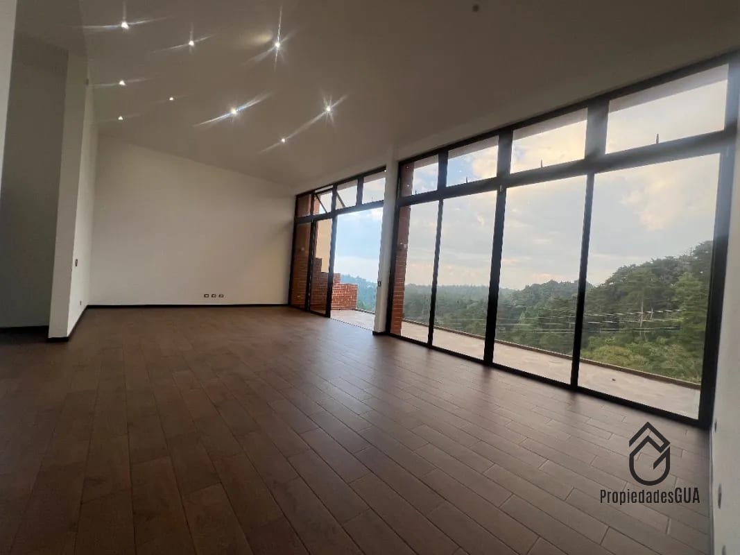 Casa con vista espectacular dentro de condominio en venta — Casa en Venta en Santa Catarina Pinula, Guatemala, Ciudad — foto 1 de 17
