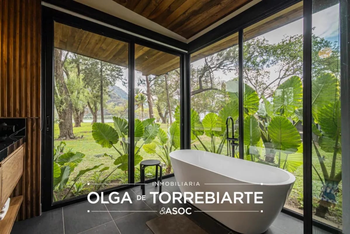 Casa frente al Lago en Amatitlán — Casa en Alquiler en Amatitlán, Guatemala, Ciudad — foto 2 de 16