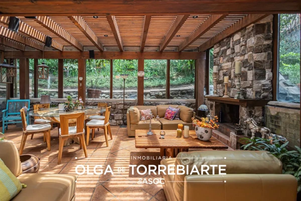 Casa en Residenciales La Cruz — Casa en Venta en Santa Catarina Pinula, Guatemala, Ciudad — foto 8 de 16