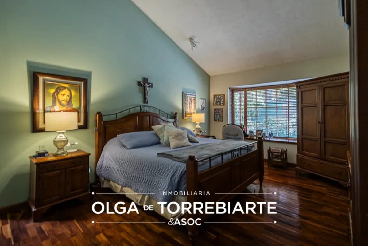 Casa en Residenciales La Cruz — Casa en Venta en Santa Catarina Pinula, Guatemala, Ciudad — foto 2 de 16