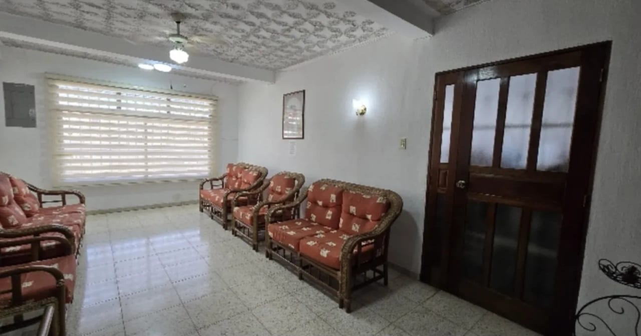 Vendo casa Colonia Alvarado sobre la Calzada Roosevelt — Casa en Venta en Zona 3 Mixco, Guatemala, Ciudad — foto 13 de 17