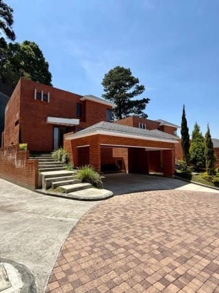 Casa en venta Antaria Buena Vista — Casa en Venta en Santa Catarina Pinula, Guatemala, Ciudad — miniatura 1 de 13