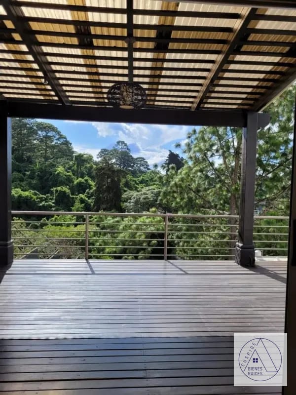 Zona 16 Las Cumbres Bella Residencia en Venta con ganas de hacer negocio. — Casa en Venta en Las Cumbres, Zona 16, Guatemala, Ciudad — foto 10 de 11