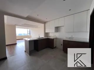 Elegante apartamento en venta en el Condominio Milenia, zona 10 — Apartamento en Venta en Milenia, Zona 10, Guatemala, Ciudad — miniatura 7 de 12