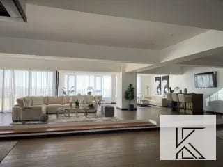 Moderno y Lujoso Penthouse en el Edificio Milenia, zona 10 — Apartamento en Venta en Milenia, Zona 10, Guatemala, Ciudad — miniatura 10 de 11