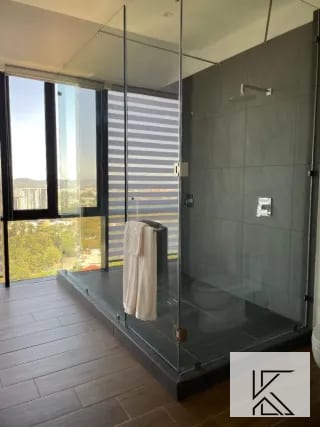 Moderno y Lujoso Penthouse en el Edificio Milenia, zona 10 — Apartamento en Venta en Milenia, Zona 10, Guatemala, Ciudad — miniatura 4 de 11