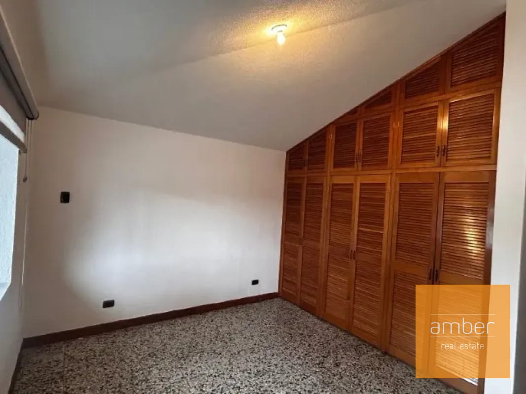 Casa en Jacarandas II, Muxbal — Casa en Venta en Muxbal, Guatemala, Ciudad — foto 5 de 11