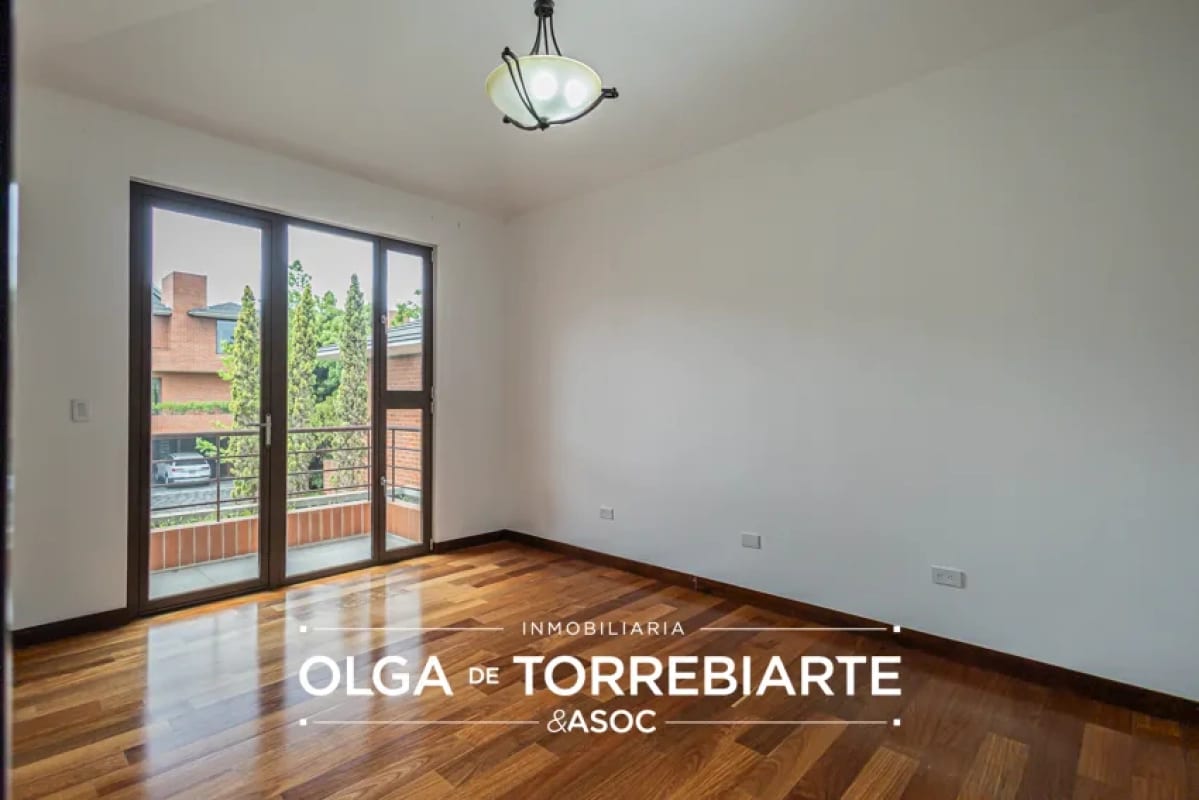 Casa en Camelias, Residencias Concepción — Casa en Venta en Carretera a El Salvador, Guatemala, Ciudad — foto 11 de 14