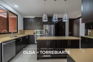 Casa en Camelias, Residencias Concepción — Casa en Venta en Carretera a El Salvador, Guatemala, Ciudad — miniatura 7 de 14